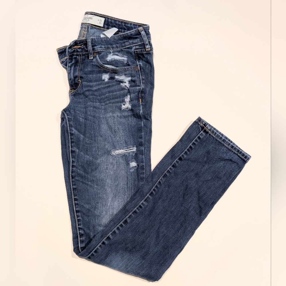 Abercrombie & Fitch Women's Distressed Slim Straight Dark Blue Jeans - Picture 1 of 4